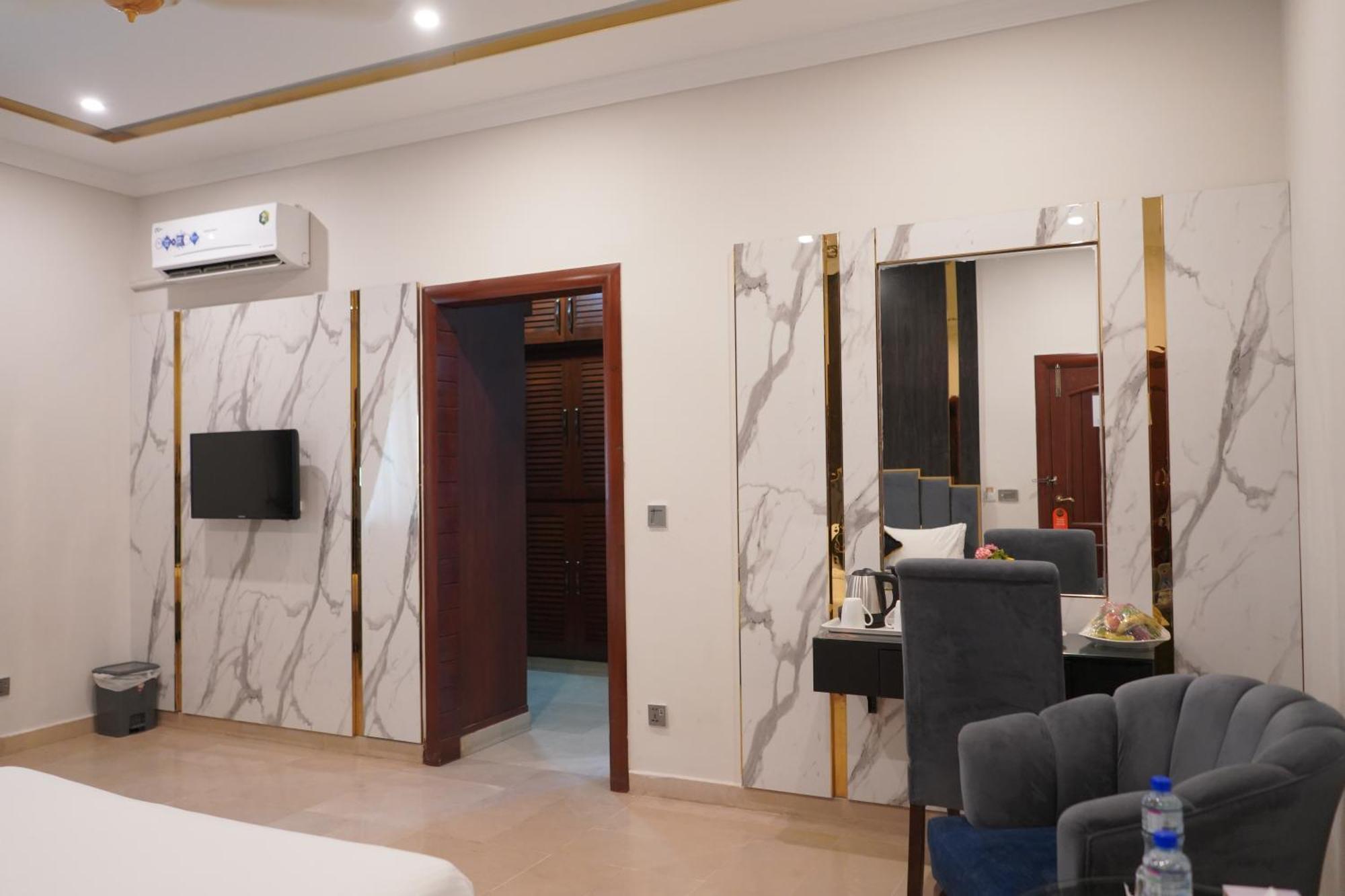 Envoy Express Hotel Islamabad Exterior photo